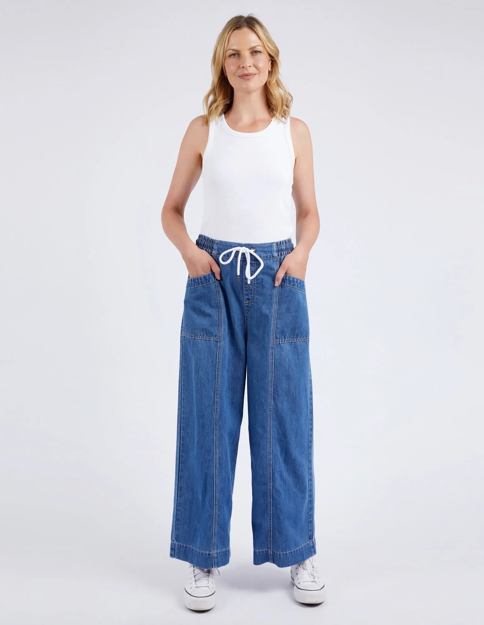 Alora Wide Leg Jean Mid Blue Wash