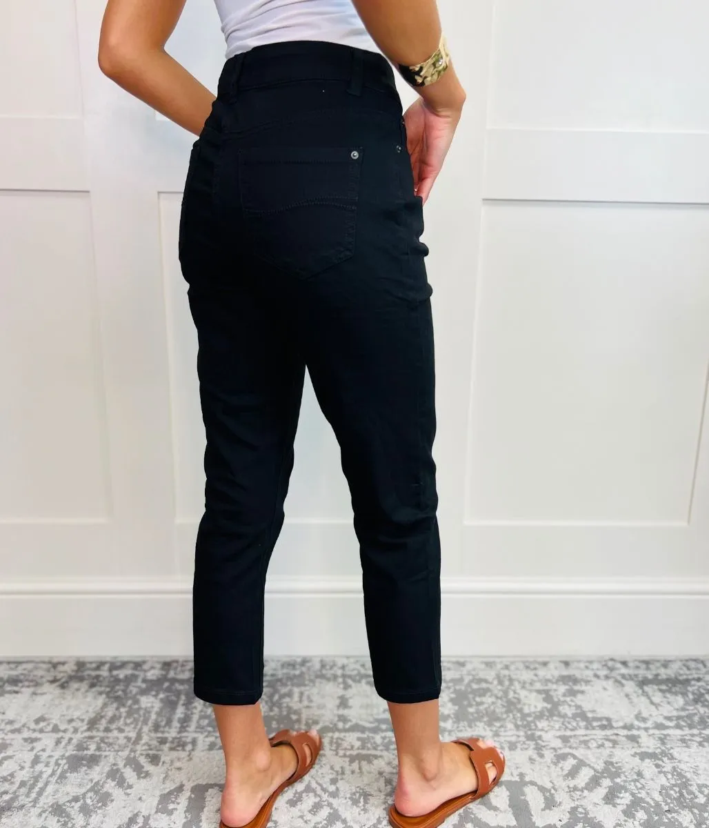 Black Susie Slim Leg Crop Jean