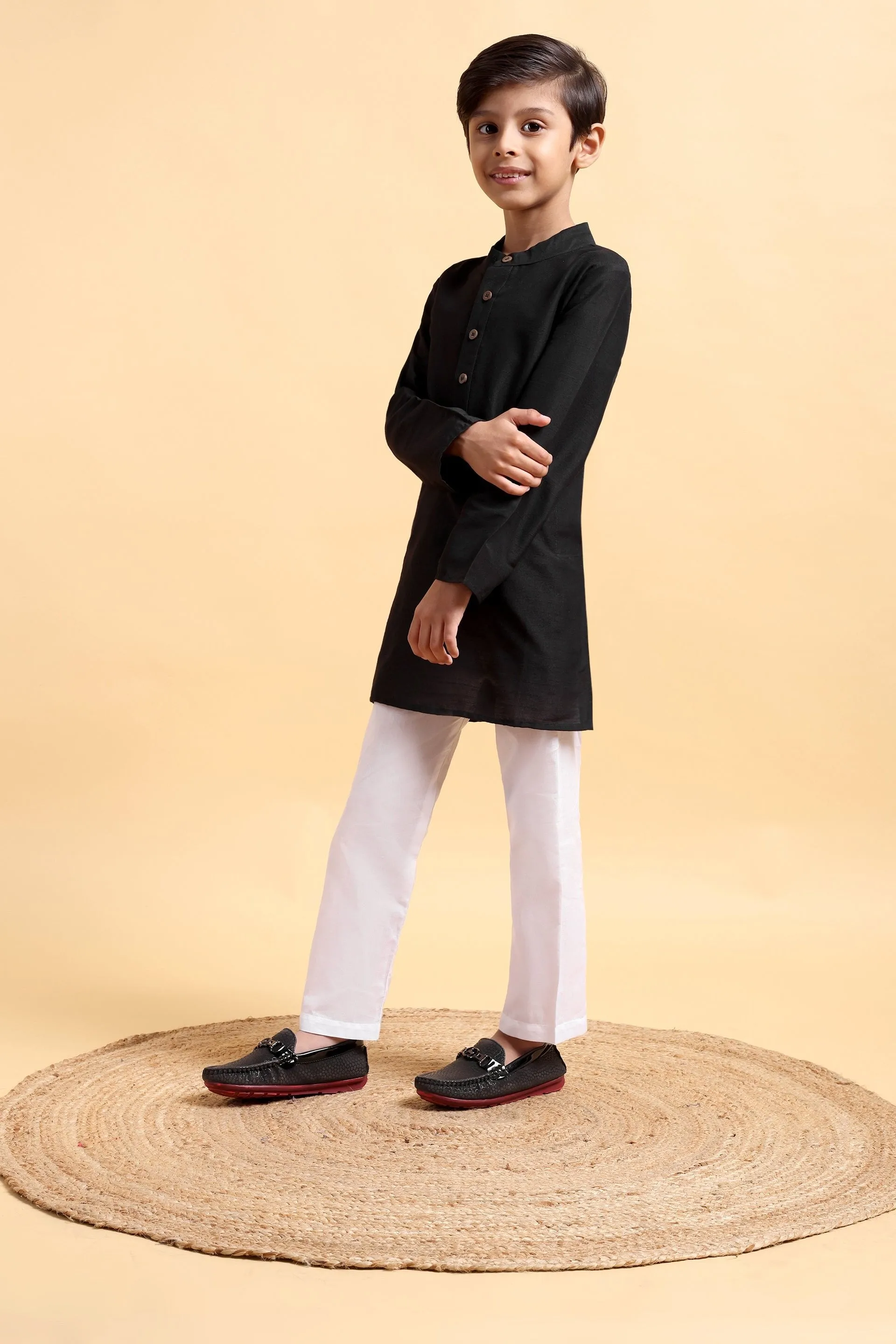 Boys Black Cotton Silk Kurta & Pajama