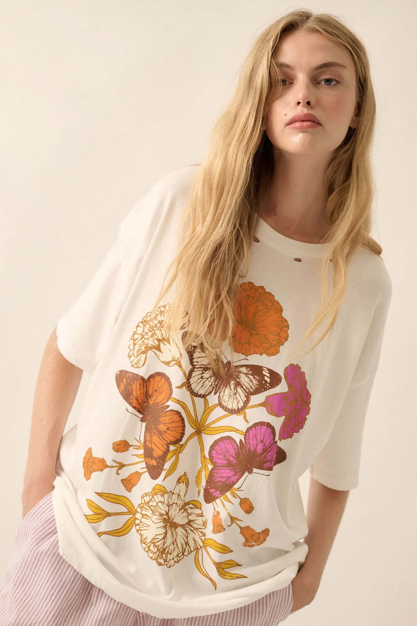 Butterfly Fantasy Distressed Oversize Graphic Tee