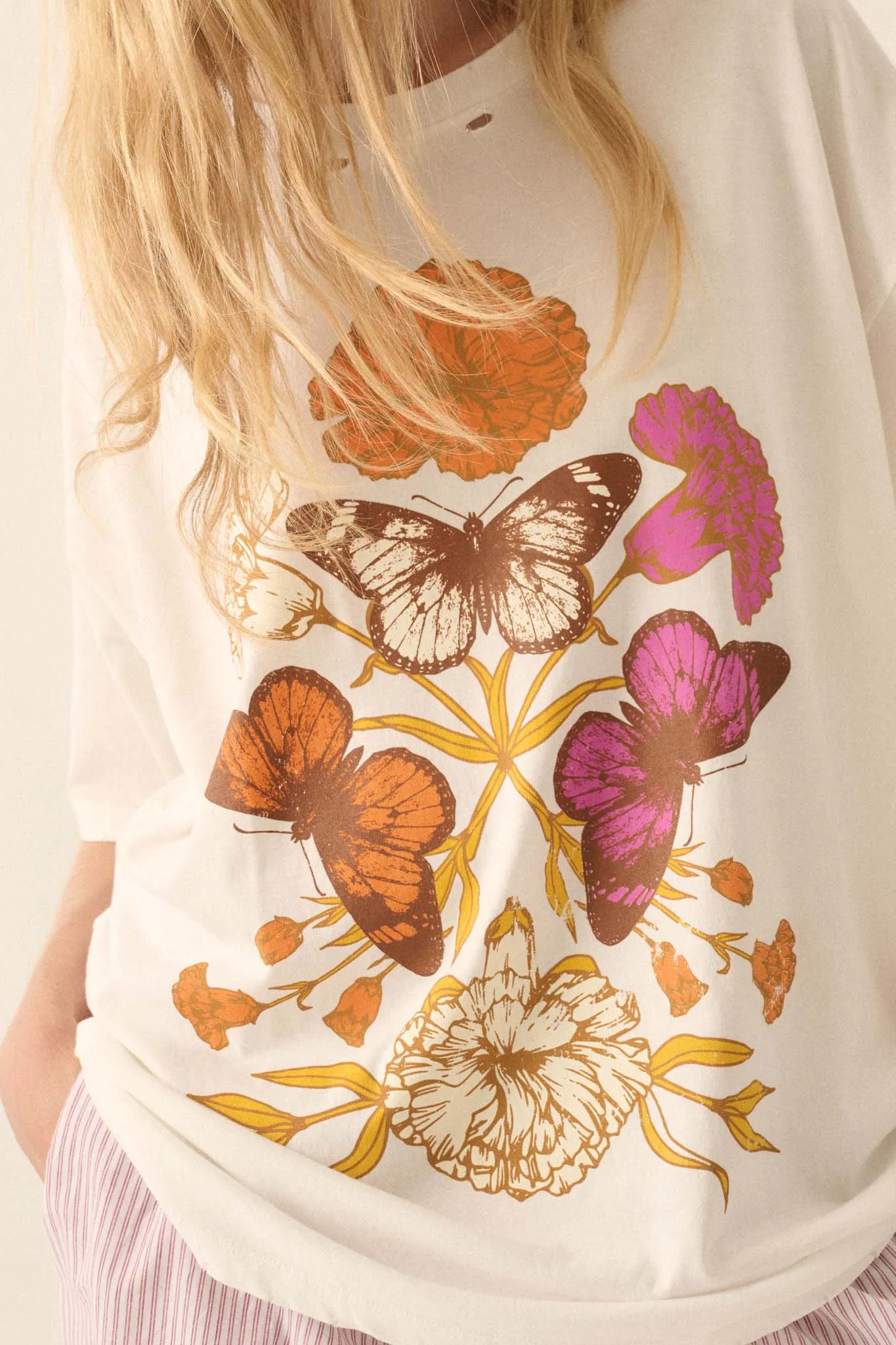 Butterfly Fantasy Distressed Oversize Graphic Tee