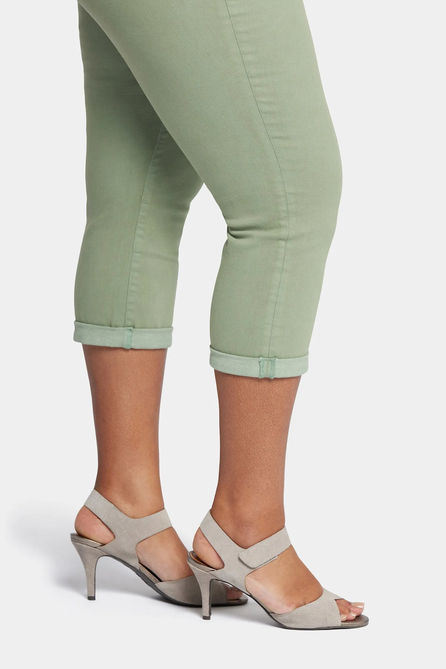 Chloe Skinny Capri Jeans In Plus Size - English Ivy