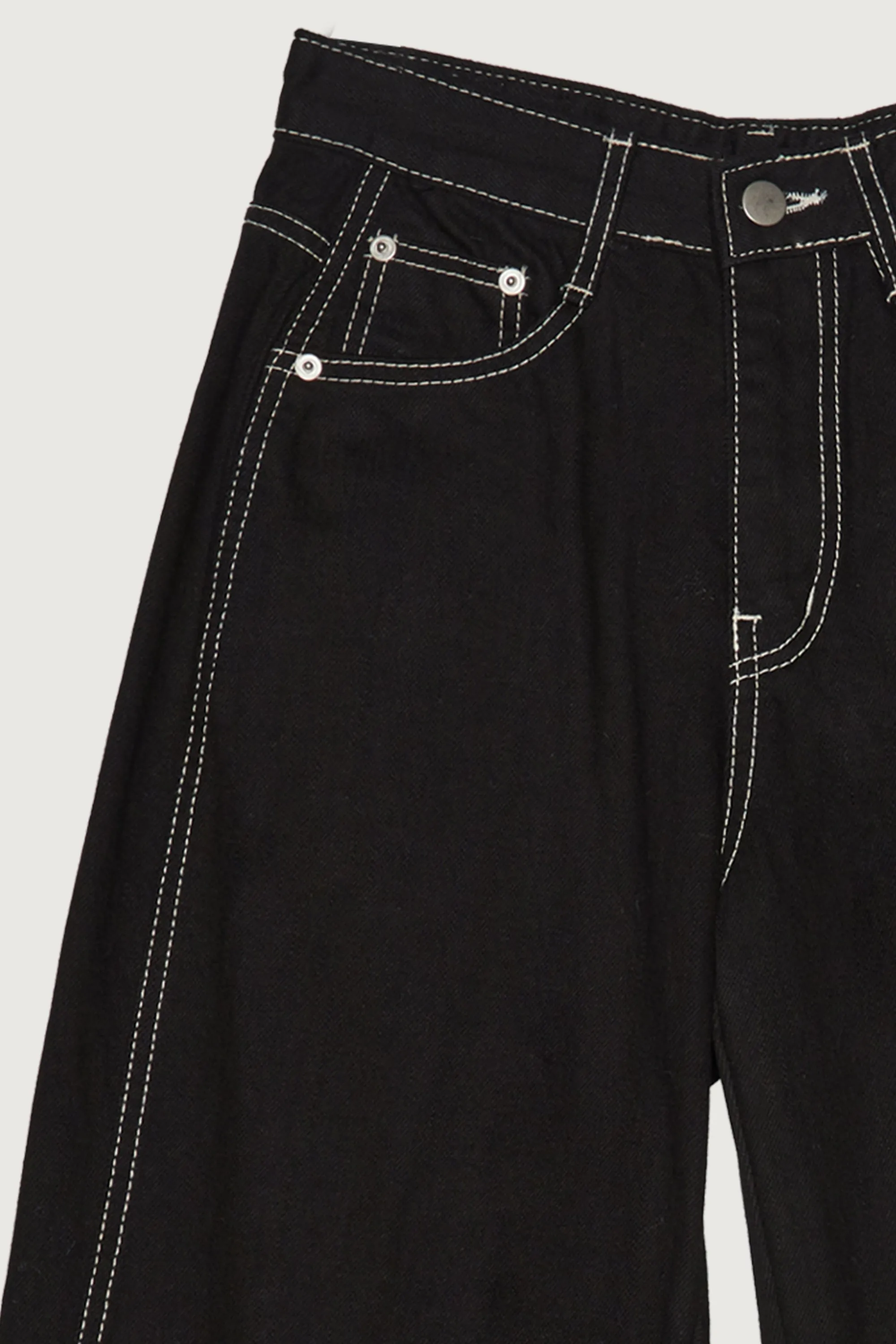 CONTRAST STITCH BLACK JEAN