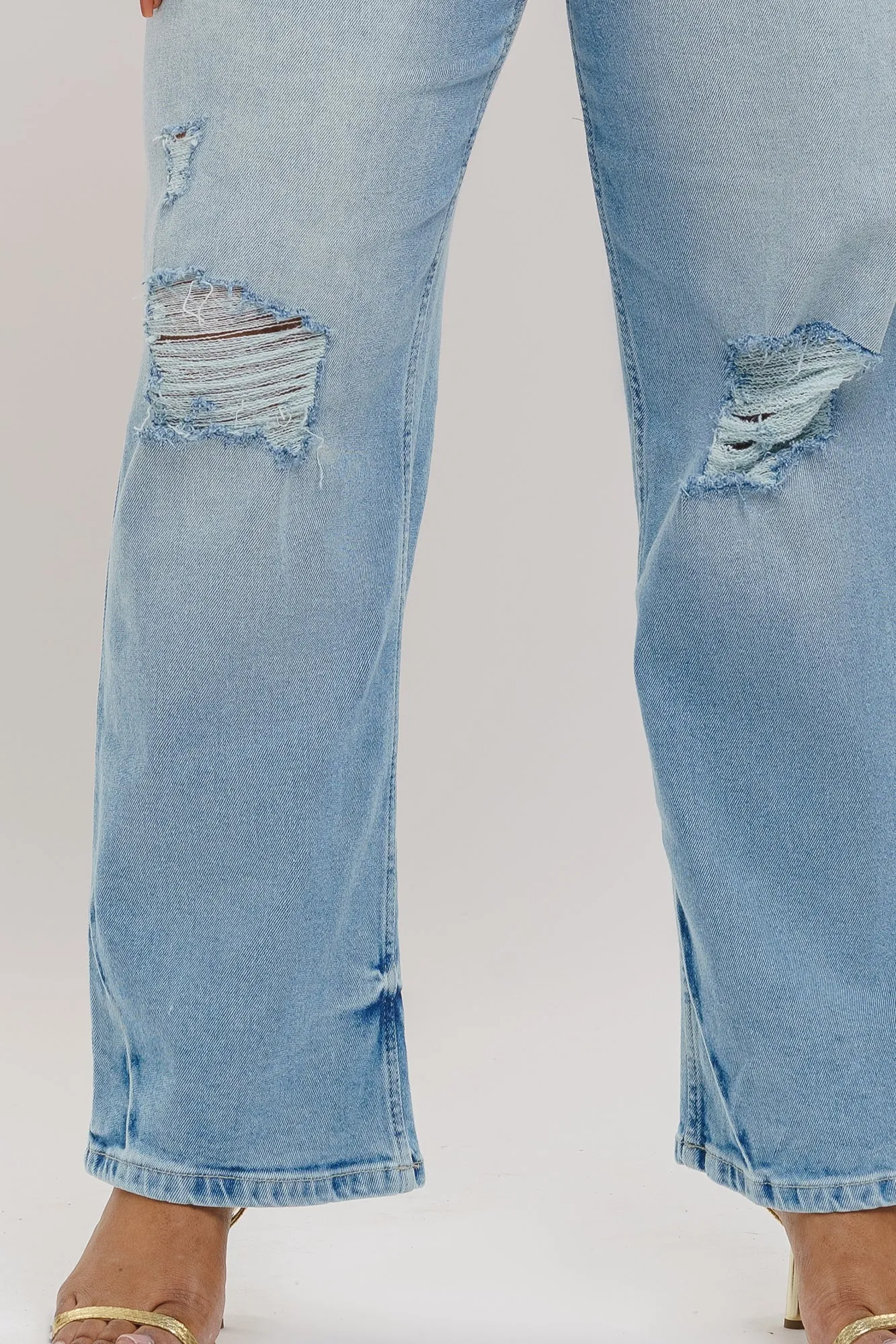 Curve Light Wash Distressed Straight Jeans