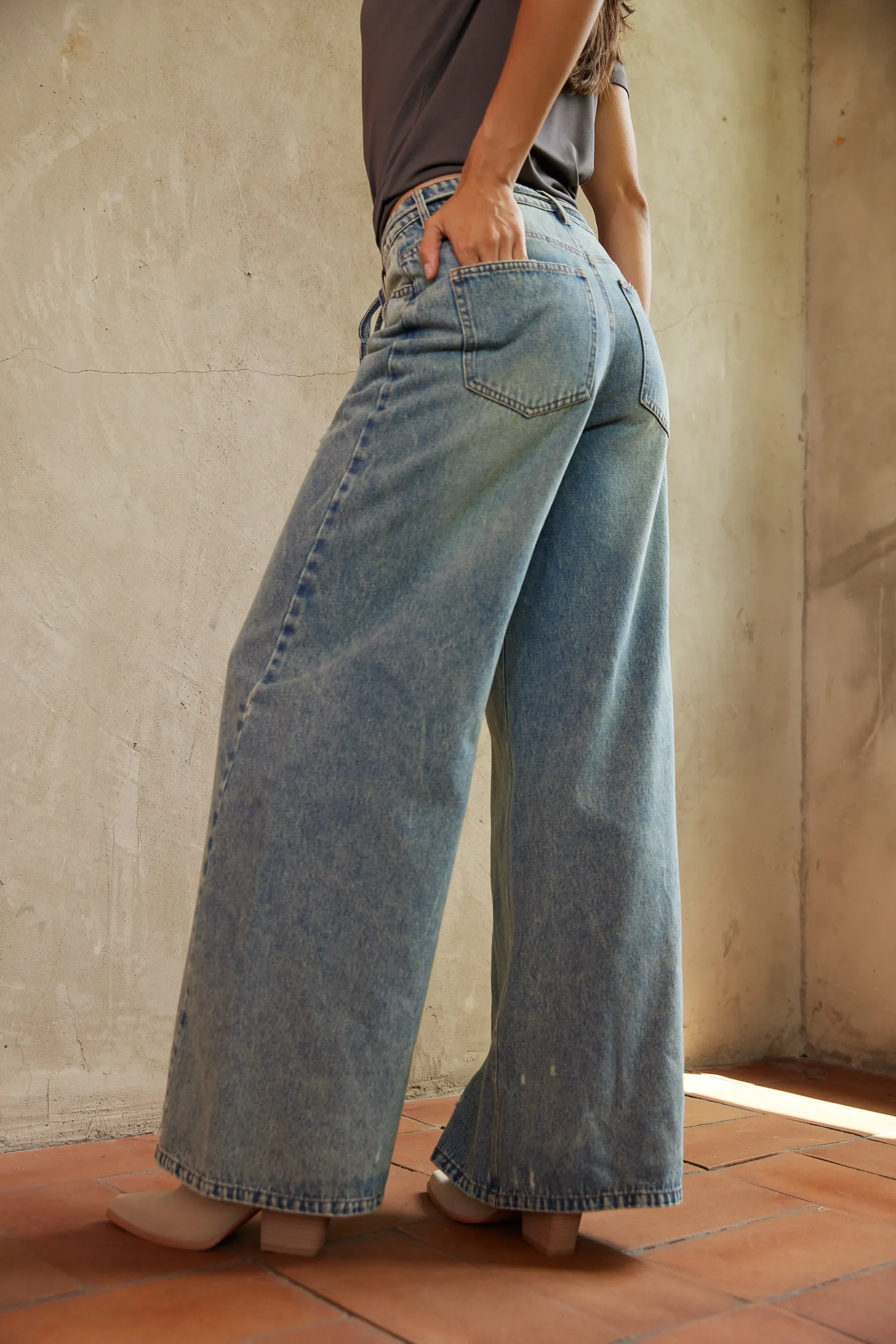 Elliot Wide Leg Jean