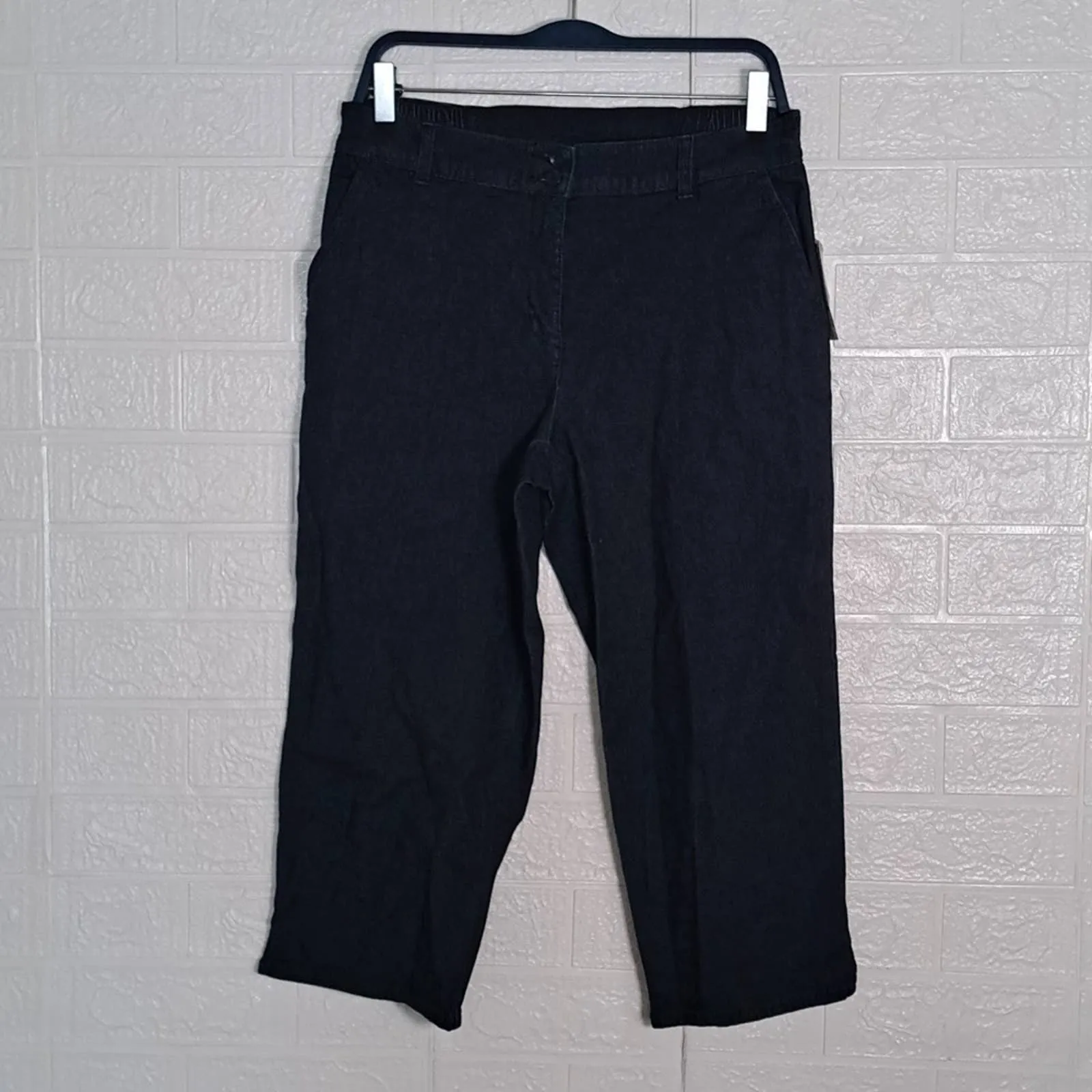 Karen Scott Comfort-Waist Denim Capri Pants