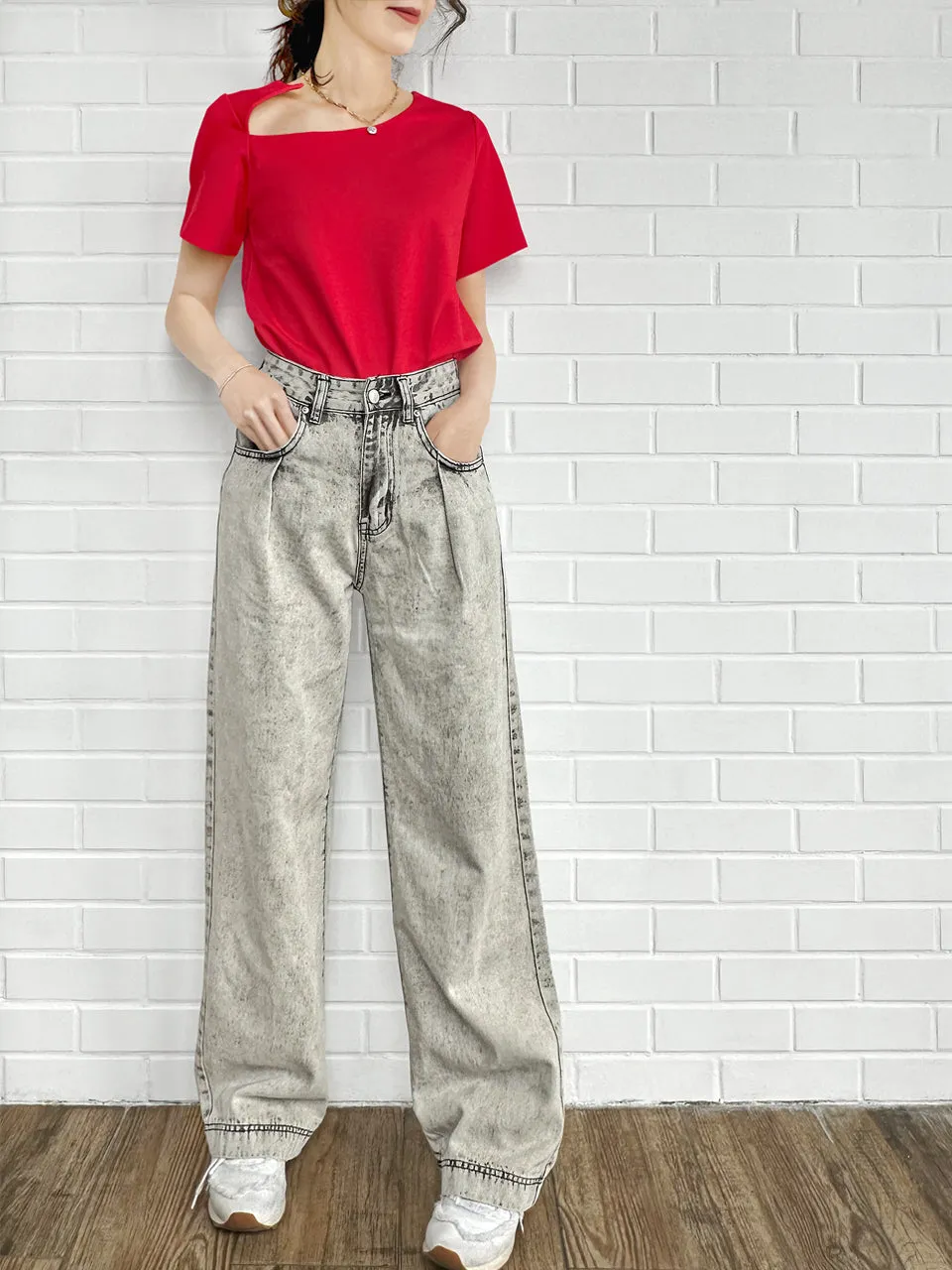 Last Chance! Light Grey Wash Pleated Front Wide Leg Jeans