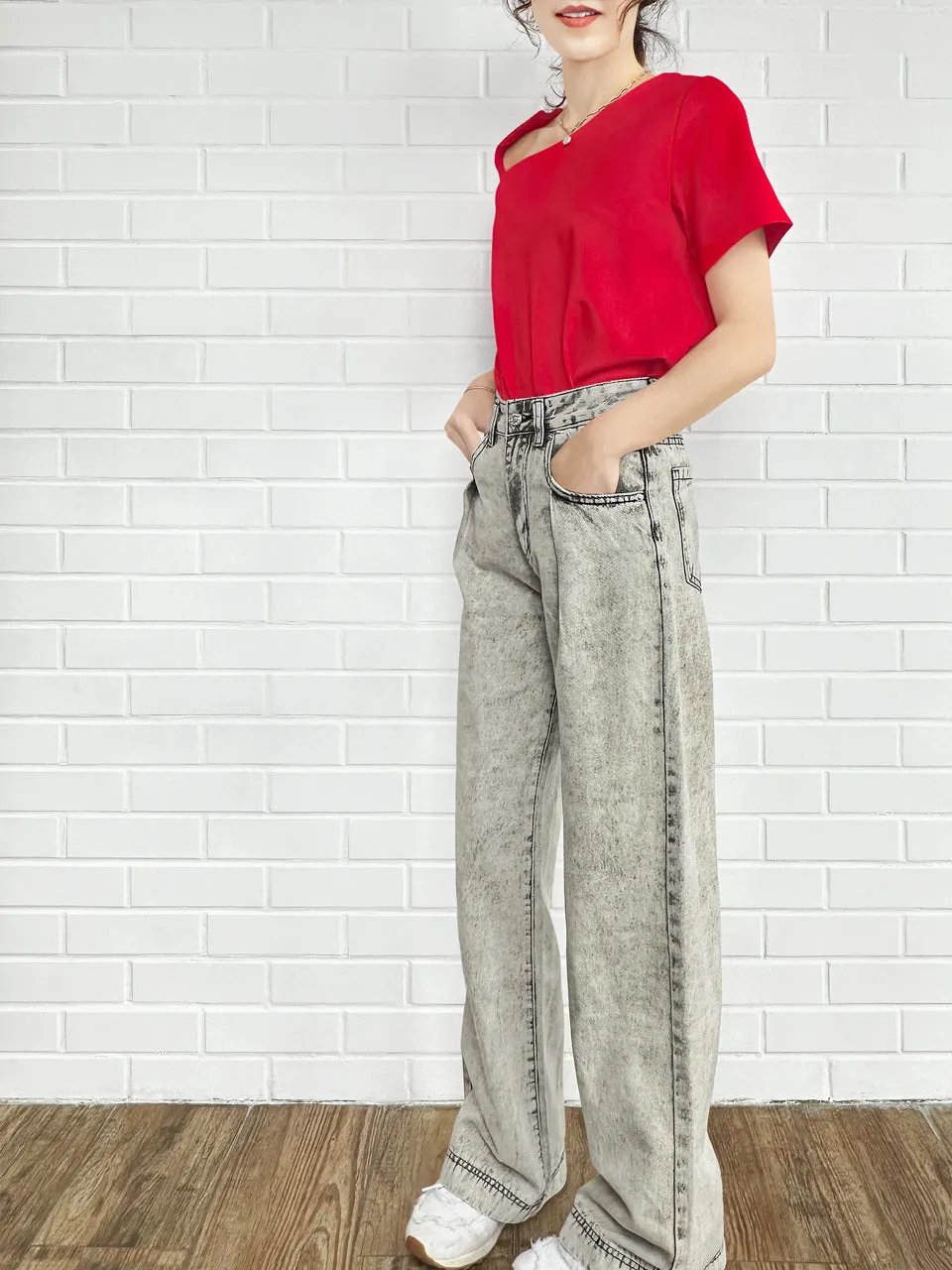 Last Chance! Light Grey Wash Pleated Front Wide Leg Jeans