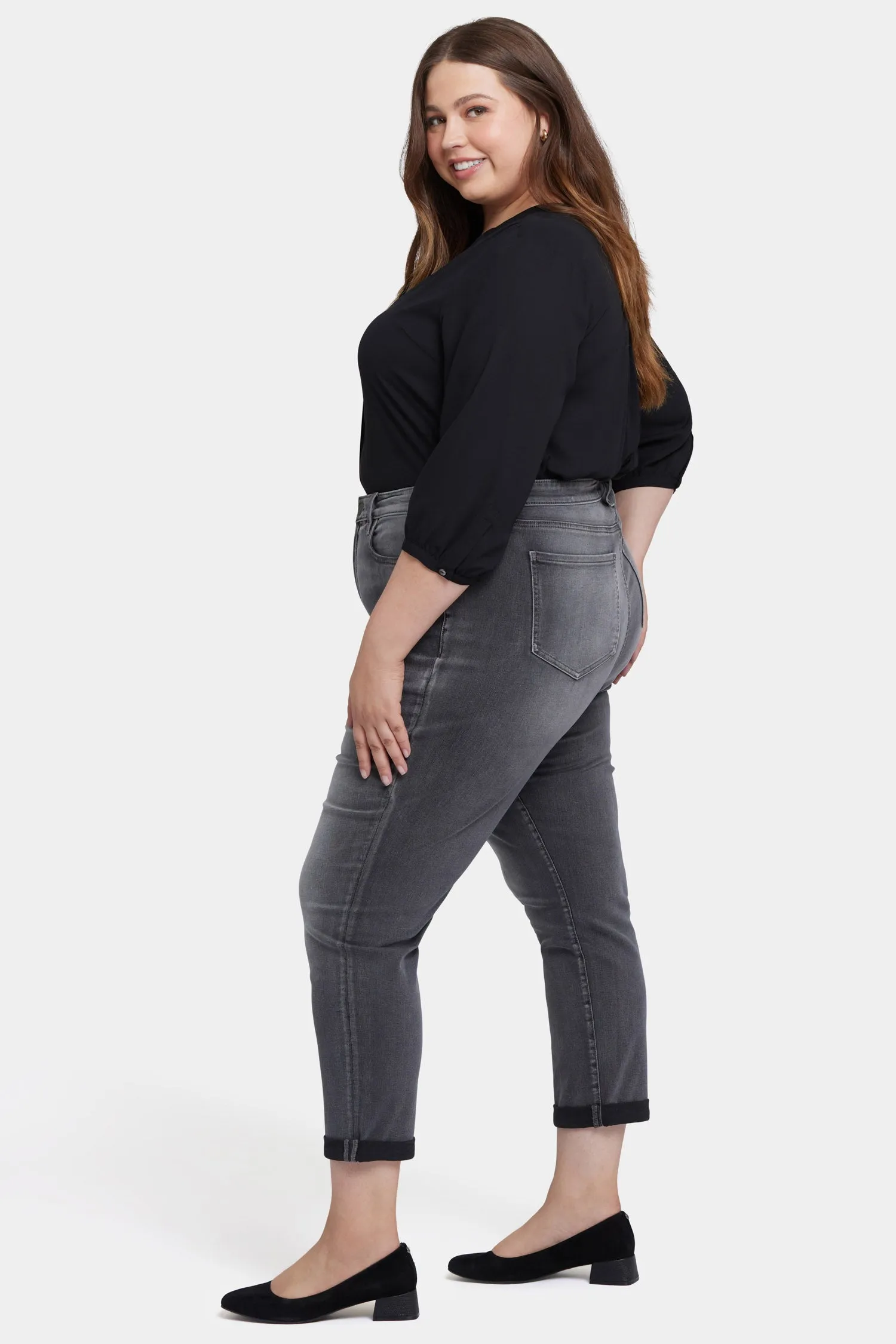 Margot Girlfriend Pants In Plus Size - Nellie