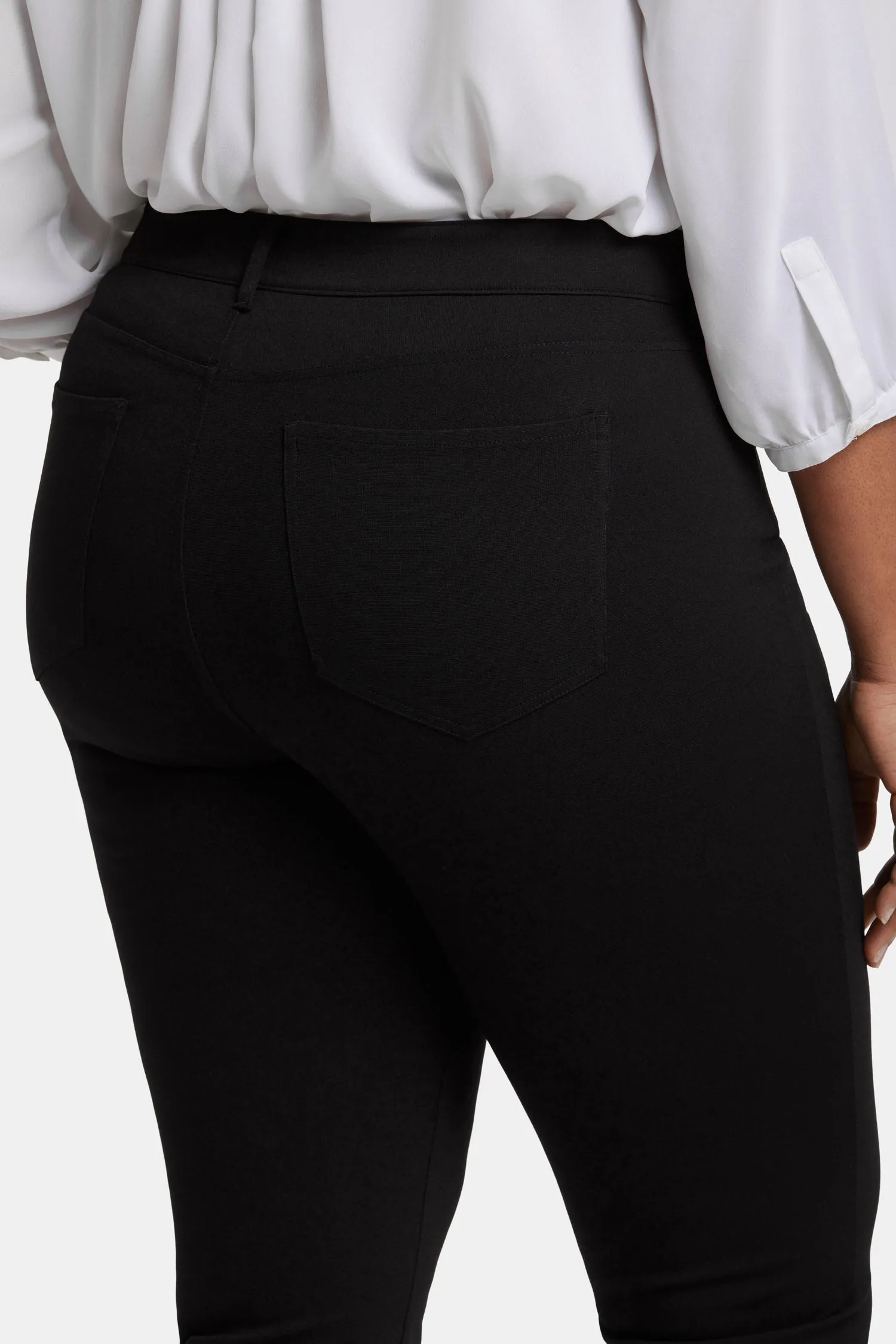 Marilyn Straight Pants In Plus Size - Black