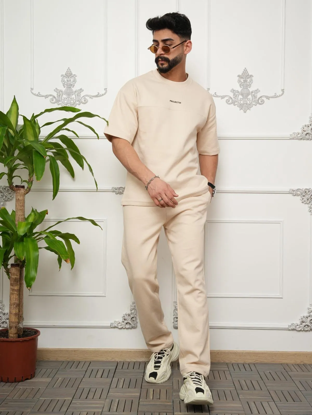 Men Solid Tee & Pants Set