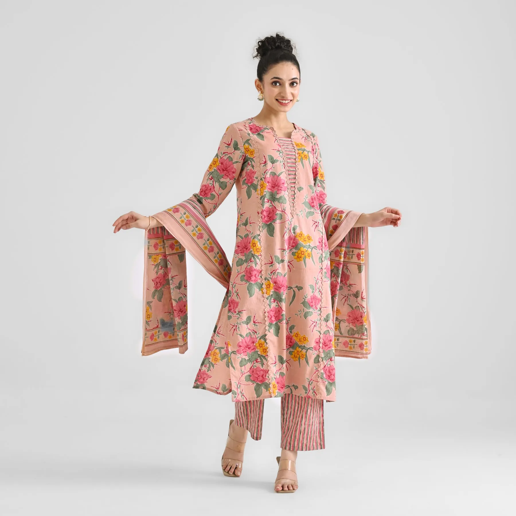 Peach Sanganeri Floral Printed Cotton Kurta Pant Set with Dupatta & Lace Detail