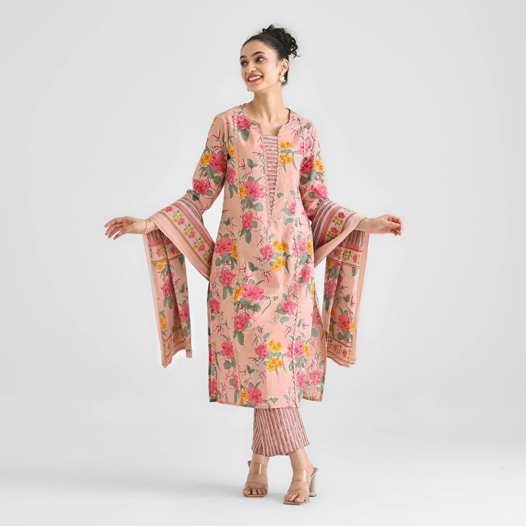 Peach Sanganeri Floral Printed Cotton Kurta Pant Set with Dupatta & Lace Detail