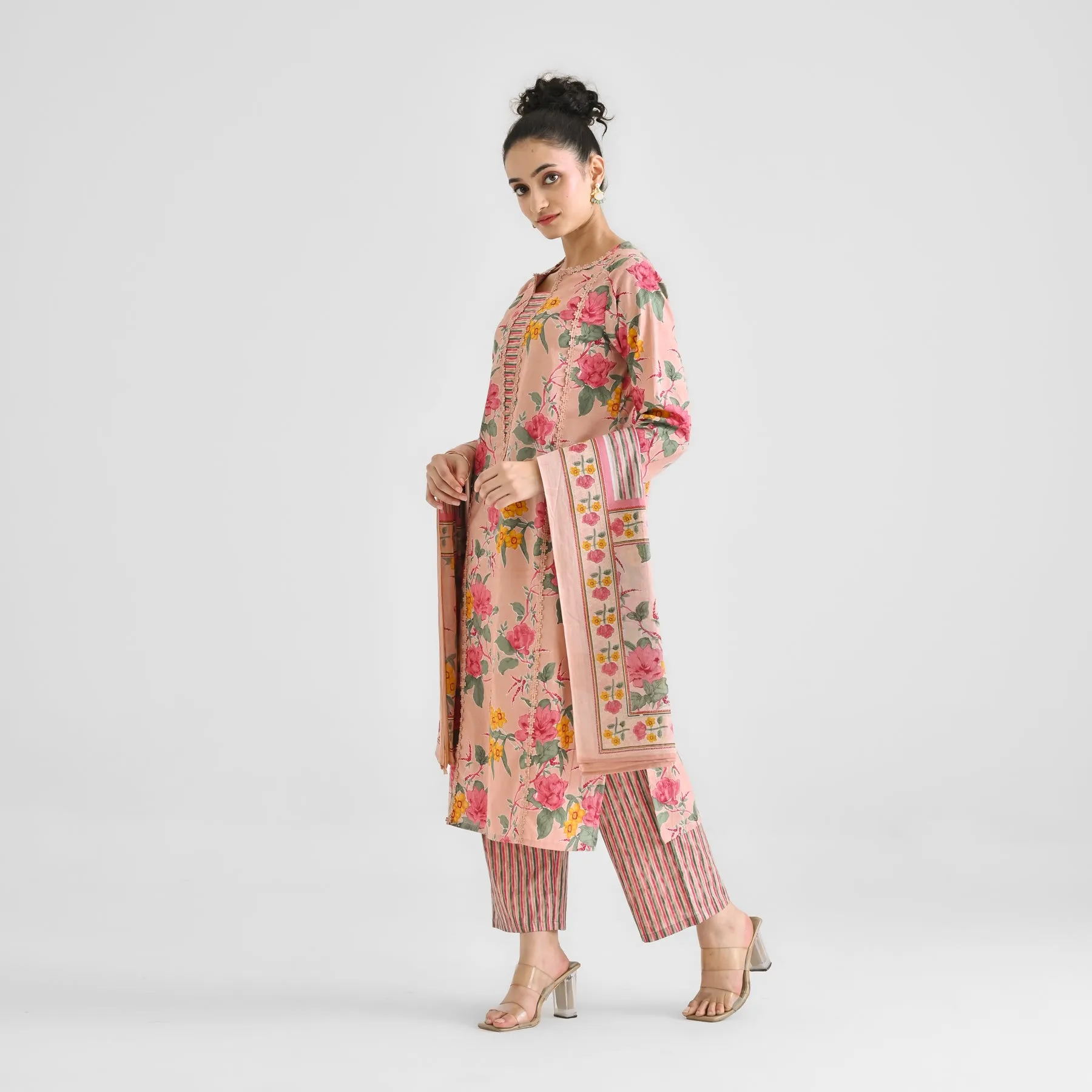 Peach Sanganeri Floral Printed Cotton Kurta Pant Set with Dupatta & Lace Detail