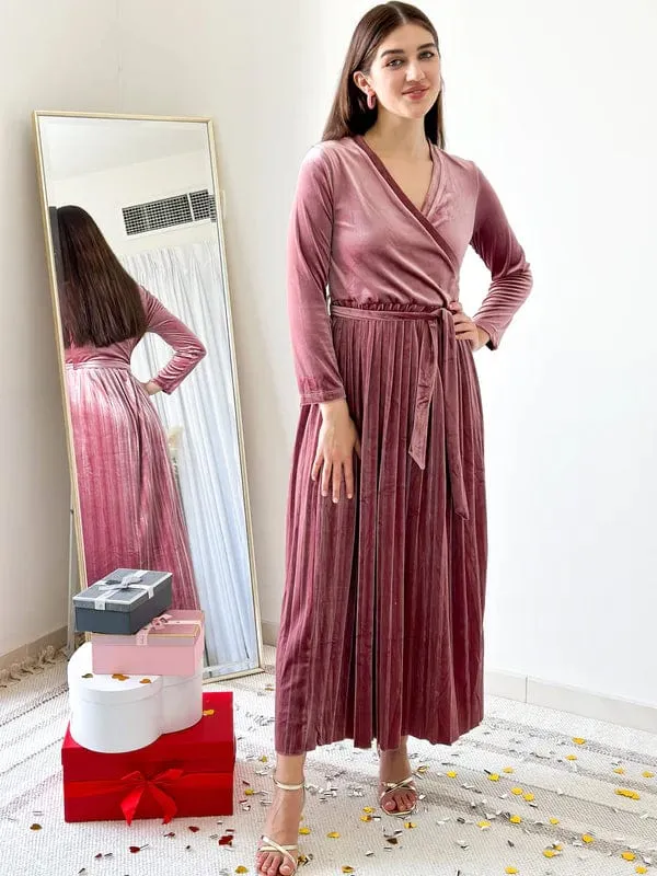 Promise - Dusty Pink Velvet Dress with Long Sleeves (Pleated)