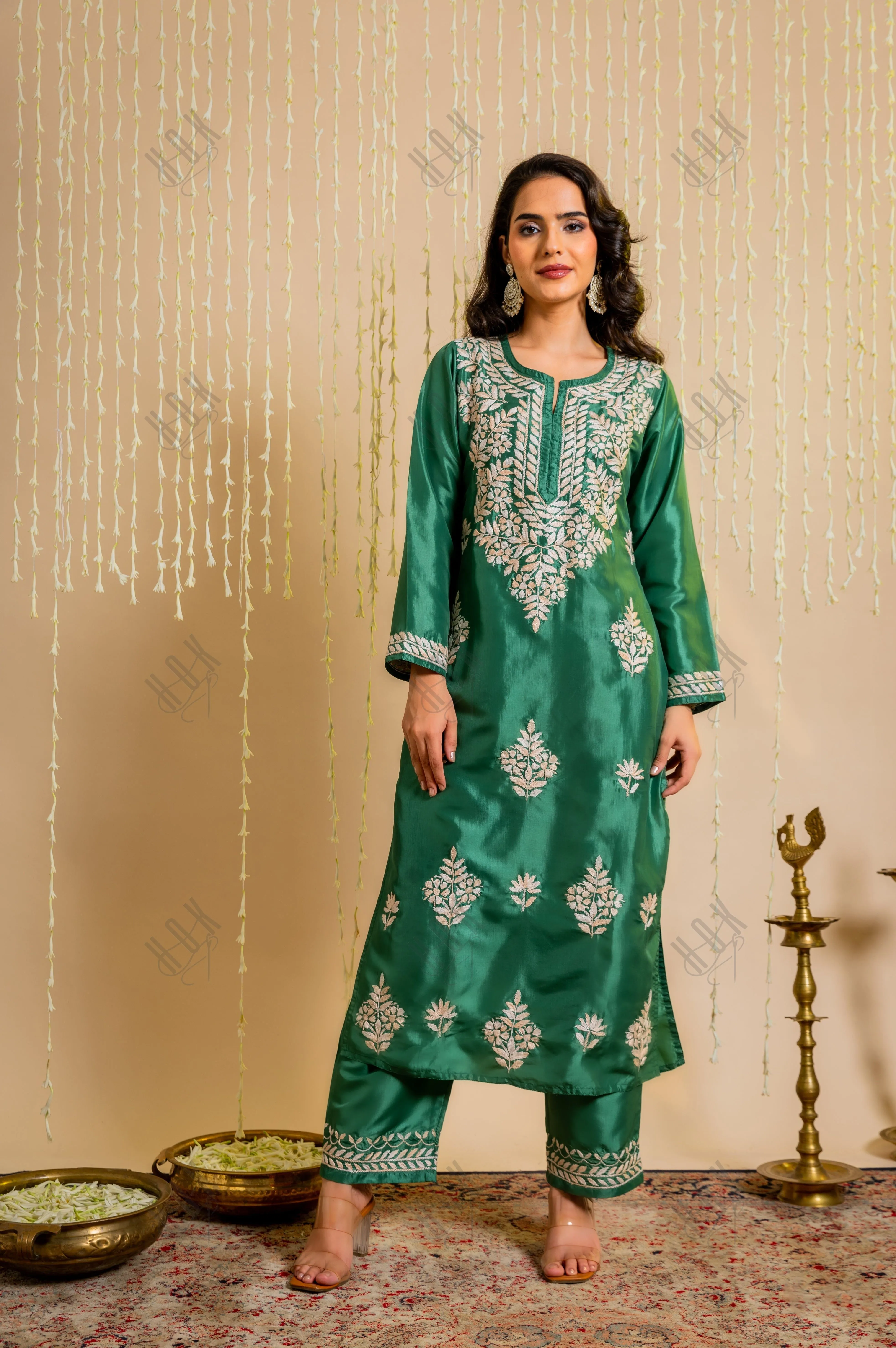 Urmi in Silk Chikankari Kurta Set for Women - Mehndi Green