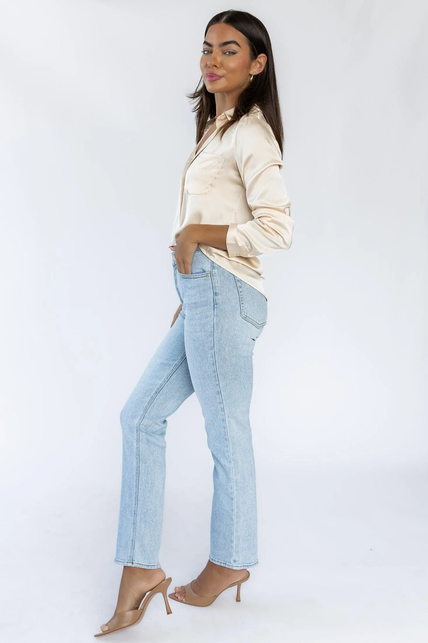 Vanessa Light Wash Straight Denim