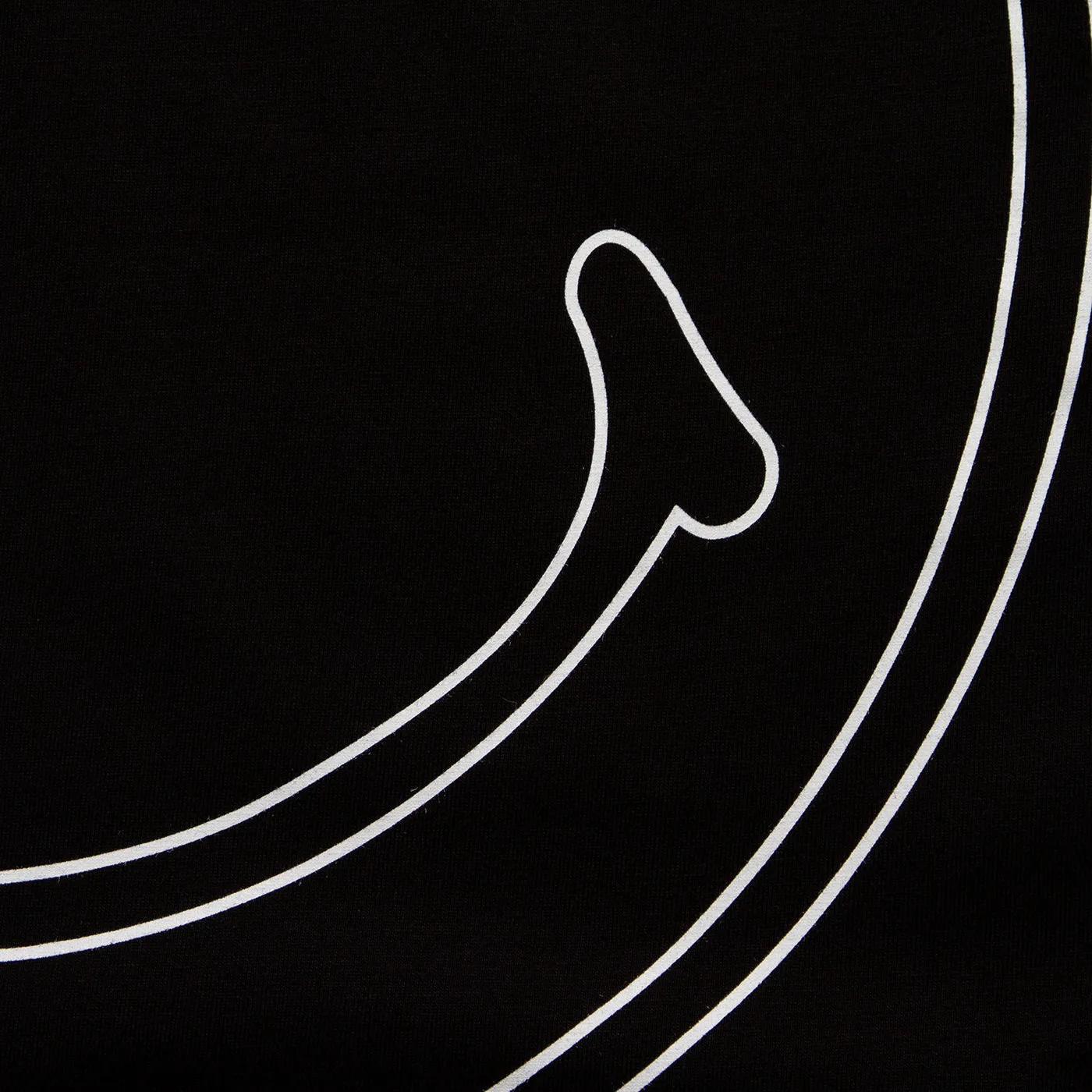 White Outline Side Smiley - Tshirt - Black